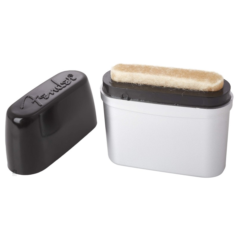 FENDER SLICK STRING CLEANER SREDSTVO ZA ČIŠĆENJE