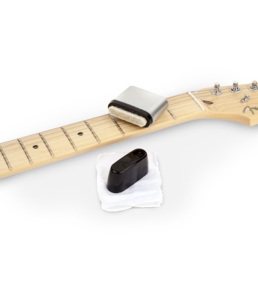FENDER SLICK STRING CLEANER SREDSTVO ZA ČIŠĆENJE