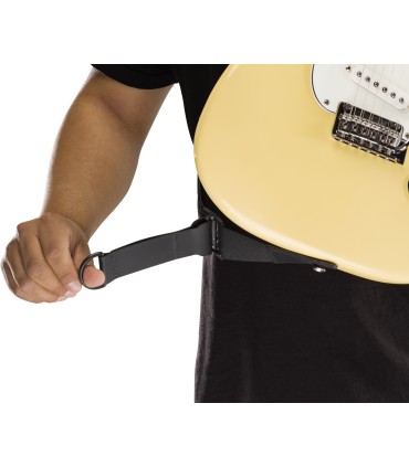 FENDER 2" RIGHT HEIGHT BLK RAYON REMEN