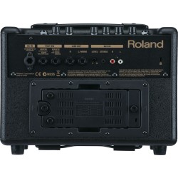 ROLAND AC 33 Acoustic Chorus POJAČALO