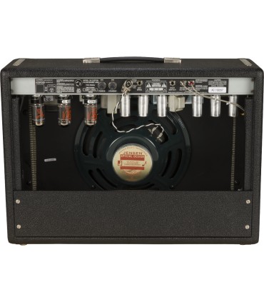 FENDER '64 CUSTOM DELUXE REVERB POJAČALO