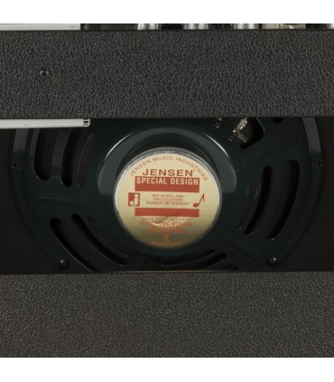 FENDER '64 CUSTOM DELUXE REVERB POJAČALO