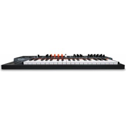 ARTURIA MINIFREAK SYNTHESIZER