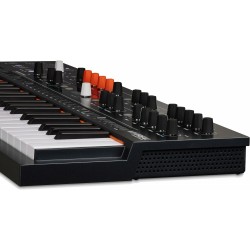 ARTURIA MINIFREAK SYNTHESIZER
